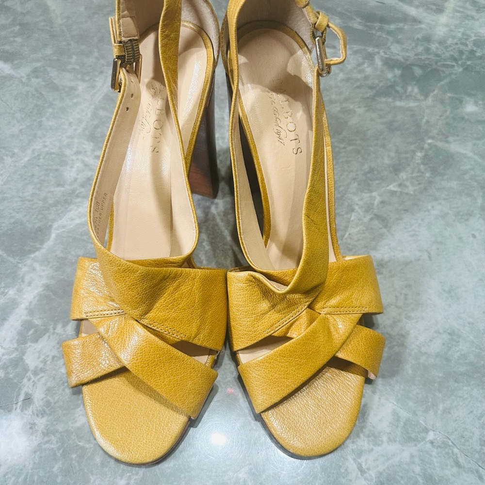 TALBOTS Mustard Yellow Leather Brazilian Chunky Block Heels Women’s SZ 10B - Picture 2 of 7